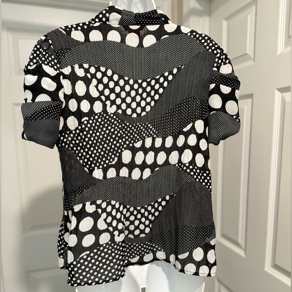 Sunny Leigh XL Button Down Black & White Polka Dot Blouse with Bow Detail - Picture 4 of 7